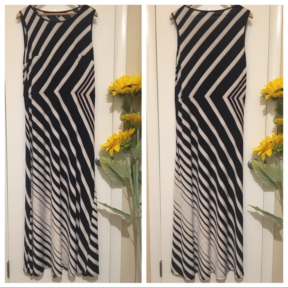 EUC Diagonal Striped Sleeveless Maxi Dress size 16